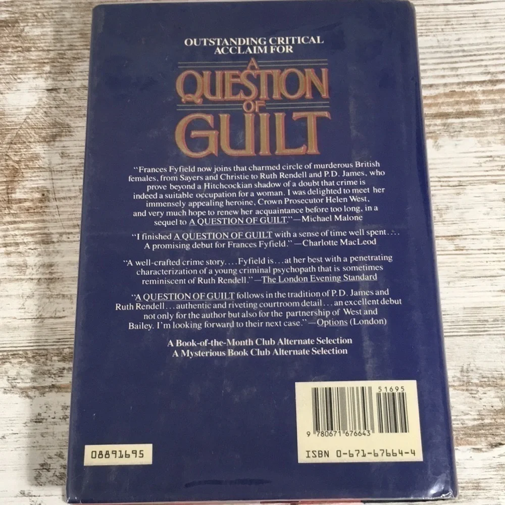 Simon & Schuster 🕵️‍♂️ british
